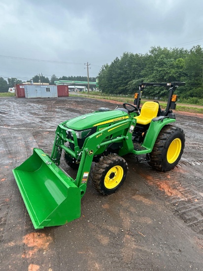 2022 JOHN DEERE 3032E 4WD UTILITY TRACTOR W/FRONT END LOADER