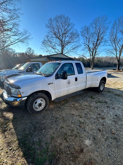 1999 F350 Super Duty Extended Cab Dually Pick Up Truck