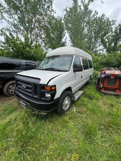 2014 FORD CONVERSION VAN