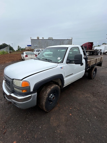 2005 GMC SIERRA 2500 HD 4WD FLATBED TRUCK