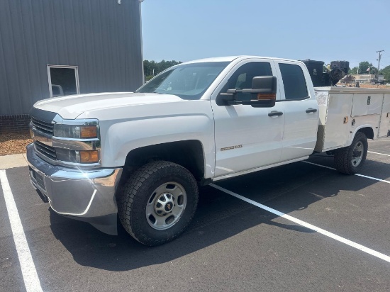 2016 CHEVROLET 2500HD 4WD CREW CAB SERVICE BODY TRUCK