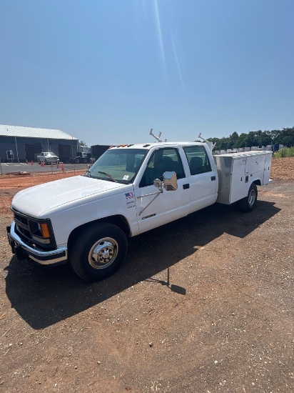 1999 CHEVROLET 3500 CREW CAB DUALLY UTILITY TRUCK