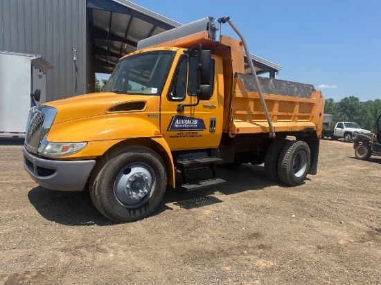 2013 INTERNATIONAL 4300M7 S/A 10FT DUMP TRUCK