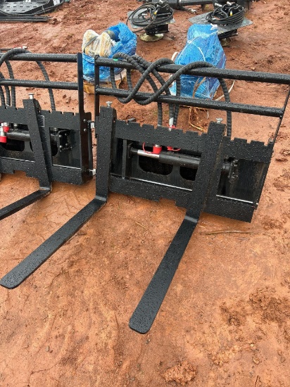 FUTURE MINI SKID STEER SIDE SHIFT FORK ATTACHMENT