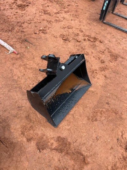FUTURE MINI EXCAVATOR 24IN SWING BUCKET