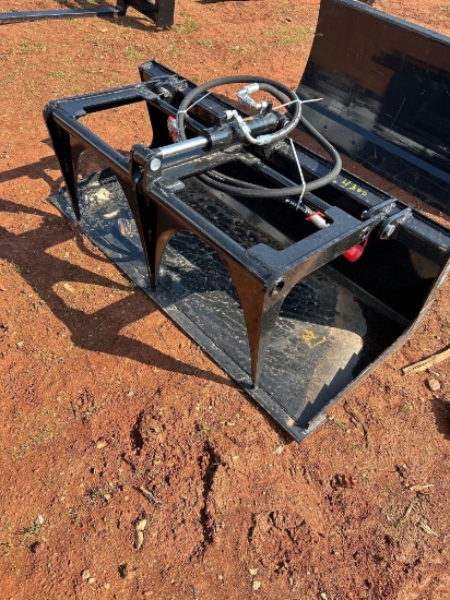 FUTURE 44IN MINI SKID STEER GRAPPLE BUCKET