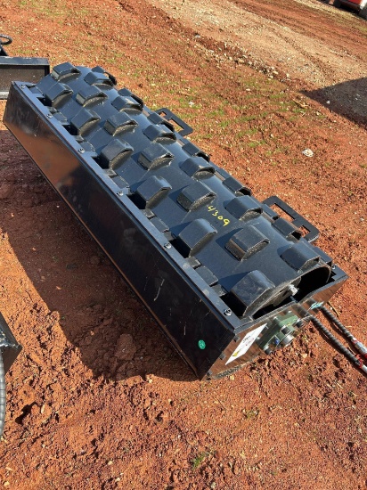 FUTURE 59IN SKID STEER VIBRATORY PADFOOT ROLLER ATTACHMENT