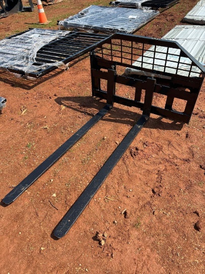 FUTURE 60IN SKID STEER FORK ATTACHMENT