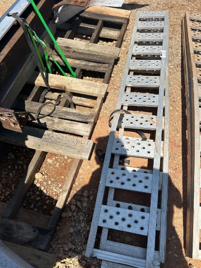 (2) 7FT ALUMINUM RAMPS