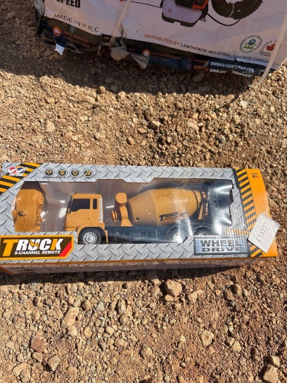REMOTE CONTROL CEMENT MIXER TRUCK
