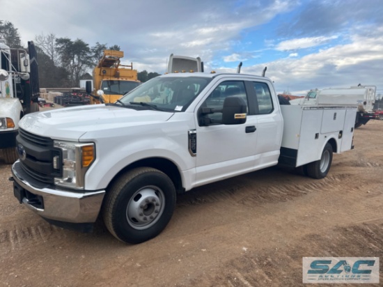 2017 FORD F-350 XL SUPER DUTY EXT CAB SERVICE BODY TRUCK