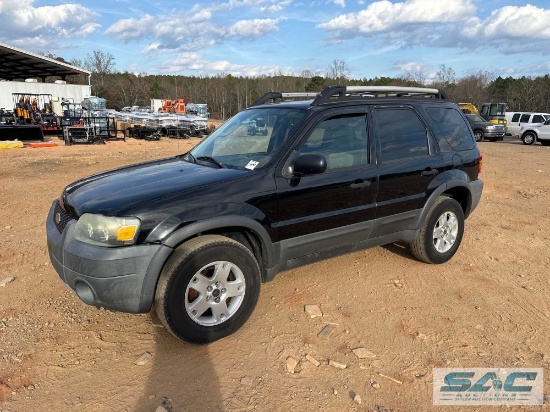 2005 FORD ESCAPE XLT 4X4 SUV