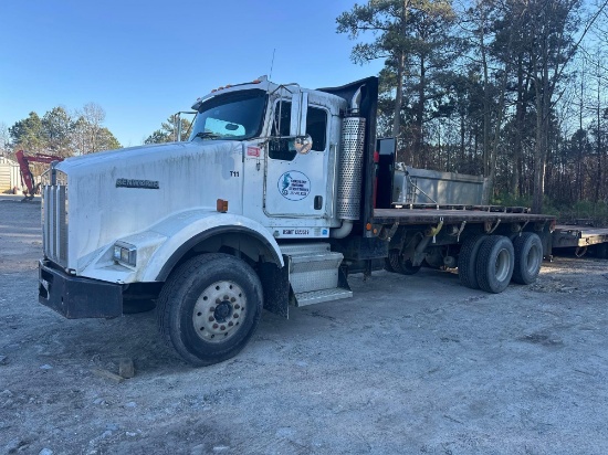 2005 KENWORTH T300 FLATBED DUMP TRUCK