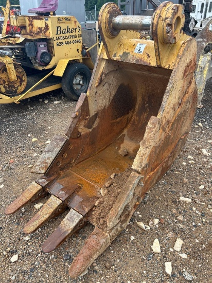 Bedrock 36in Excavator Bucket
