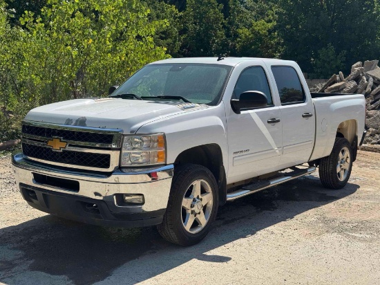 2014 CHEVROLET SILVERADO 2500HD 4x4 CREW CAB PICKUP TRUCK