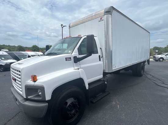 2009 GMC C6500 S/A BOX TRUCK