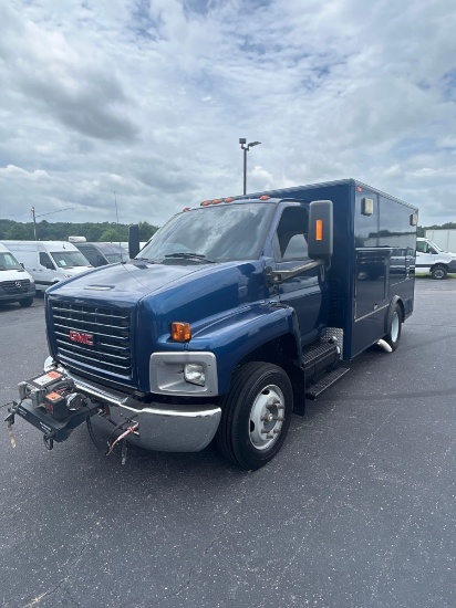 2005 GMC C6500 S/A NATURAL DISASTER RELIEF LABORATORY TRUCK
