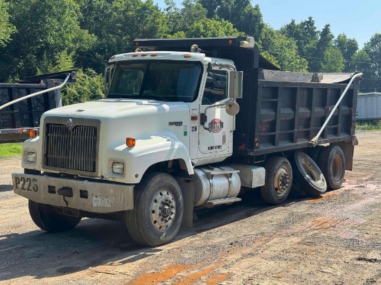 2007 INTERNATIONAL PAYSTAR 5500I TRI/A 16FT DUMP TRUCK