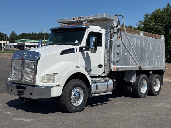 2018 KENWORTH T880 16FT T/A DUMP TRUCK