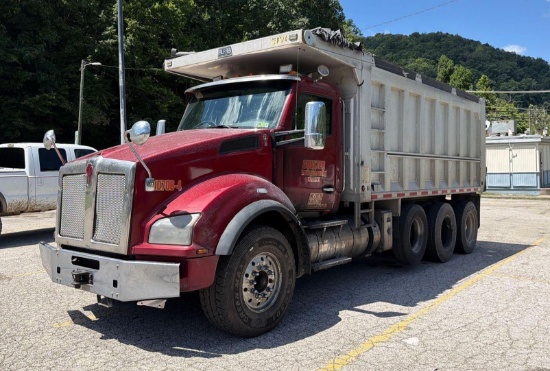 2018 KENWORTH T880 TRI/A DUMP TRUCK