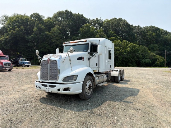 2013 KENWORTH T600 T/A 6X4 T/A SLEEPER TRUCK TRACTOR