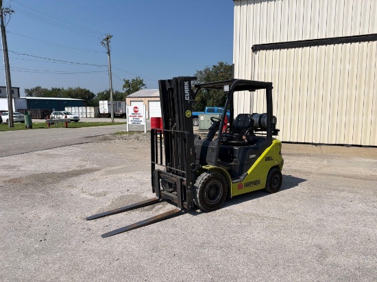 2019 Clark S25l 5000lb Lp Forklift