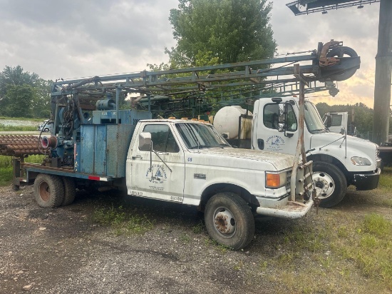 Ford Super Duty F-350 40c Drill Rig Truck