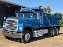1996 FORD LT9000 16 T/A DUMP TRUCK