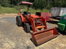 KUBOTA L3130 TRACTOR W/LOADER