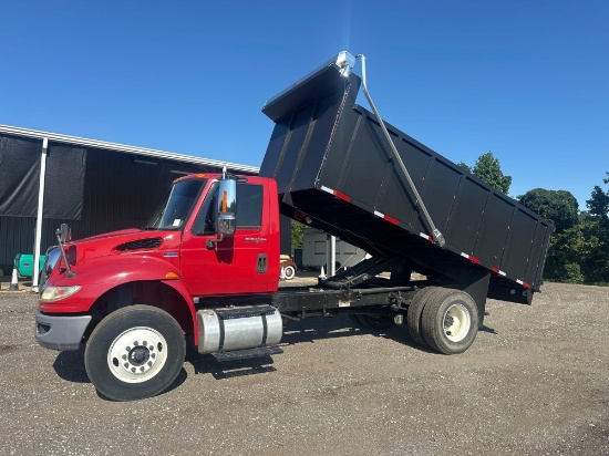 2014 INTERNATIONAL 4400 SBA 4X2 16FT S/A DUMP TRUCK