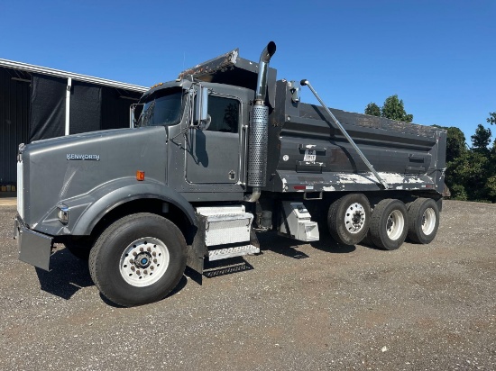 2016 KENWORTH T800 TRI/A DUMP TRUCK