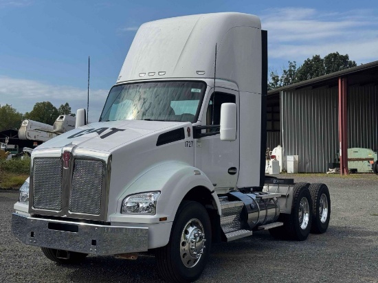 2016 KENWORTH T880 T/A DAYCAB TRUCK TRACTOR