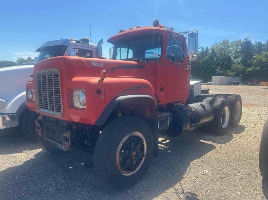 1980 MACK R-SERIES T/A TRUCK TRACTOR