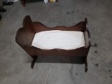 Antique Oak Baby Cradle, No Screws Evident, Primitive Country Style