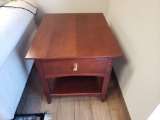 Thomasville Impressions Side / End Table, Solid Light Cherry Wood, 27