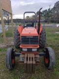 Kubota M5400 Tractor