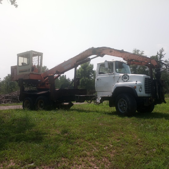 1986 Ford F8000 W/ Log Loader