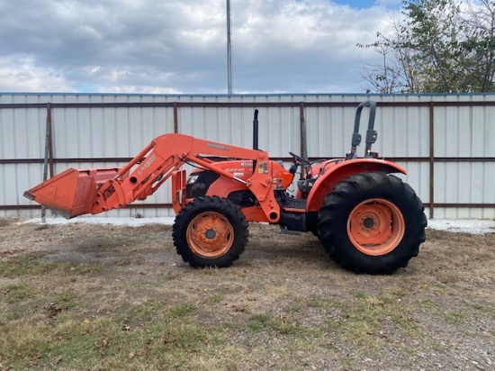 Kubota M8540 Tractor