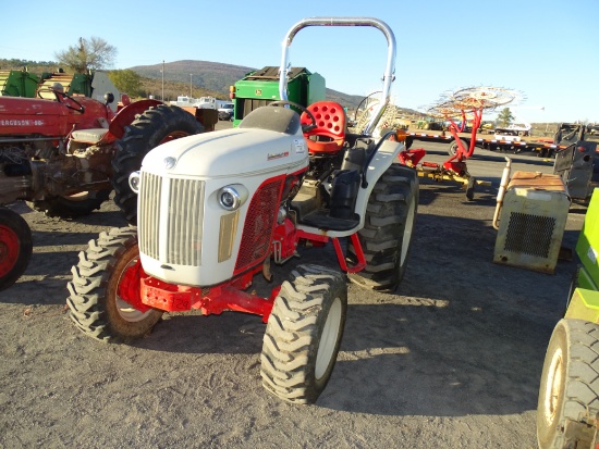 Boomer 8N 4x4 Tractor