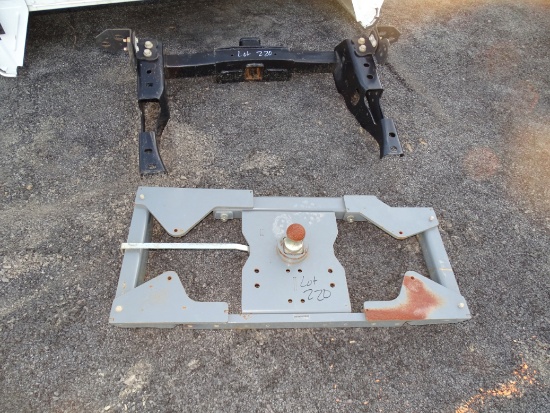 Receiver Hitch and Gooseneck Plate