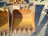 32in. Bucket