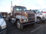 2001 Mack CH600 Semi