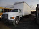 1999 Ford F Series w/ 20ft Box