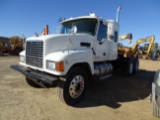 2009 Mack Semi Truck