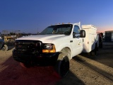 2000 Ford F450 W/ Work Bed