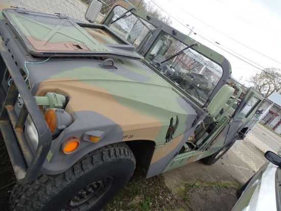 MILITARY HUMVEE