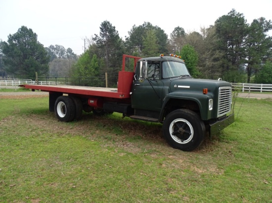 International Loadstar 1700 Flatbed Truck W/ Winch