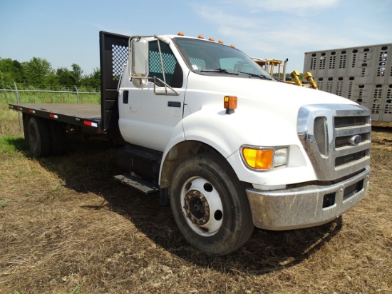 2006 Ford F650 Diesel Flatbed Truck