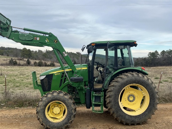 JOHN DEERE 6105D