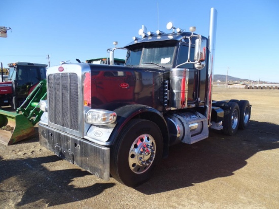 2018 PETERBILT 389 DAY CAB